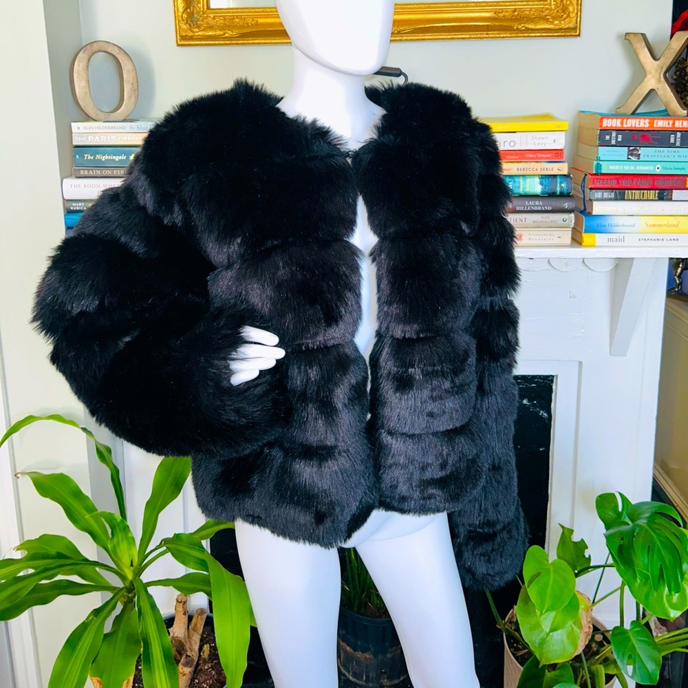 Faux Fur Black NWOT Cropped Bubble Long-Sleeve Coat